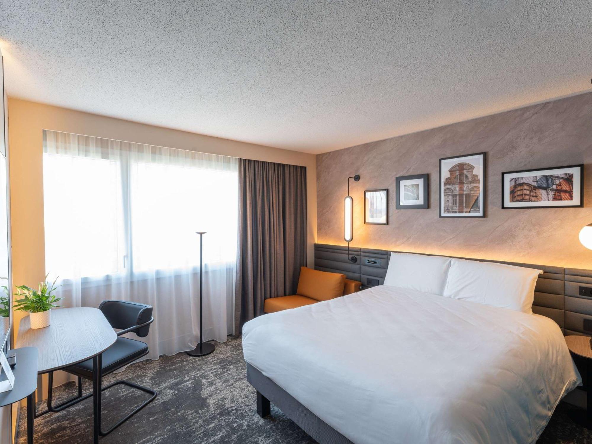 Novotel Angers Lac De Maine Exteriör bild